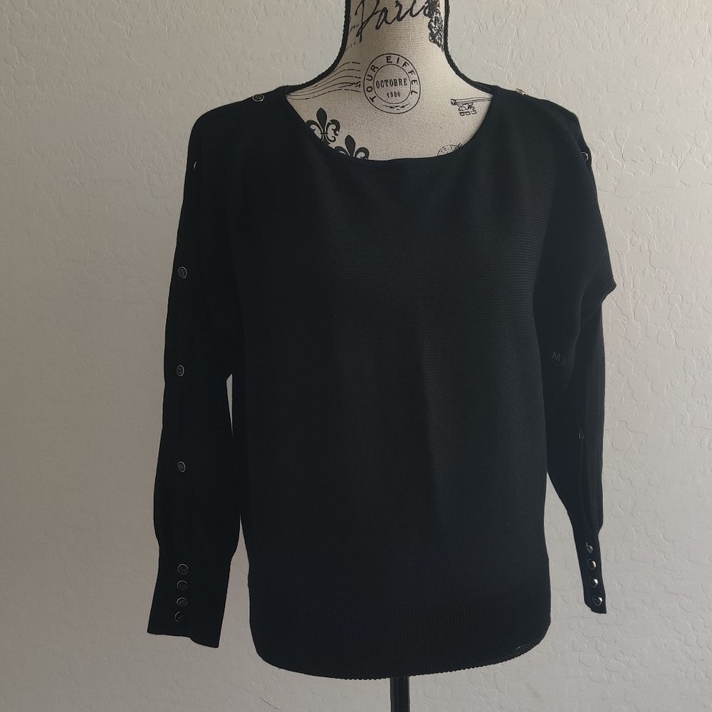 NWOT NY&Co black Cozy Sweater w button detail on 3/4 sleeves Minimalist_Medium